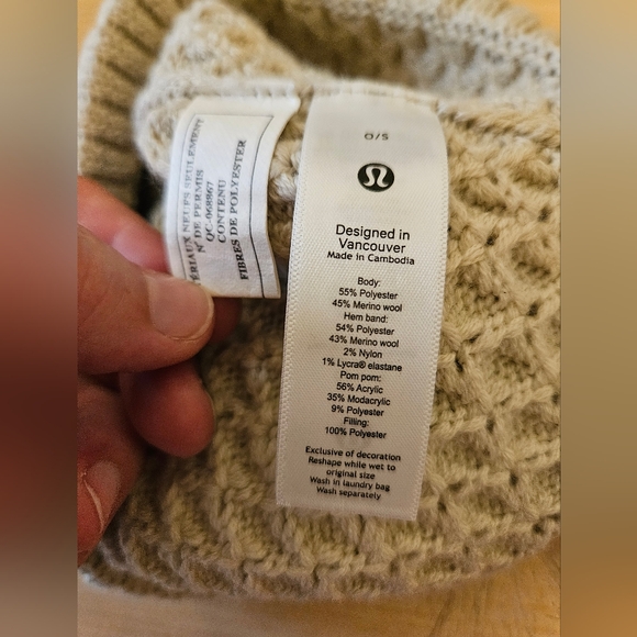 lululemon athletica Cream Knit Pom-Pom Hat - Picture 7 of 8